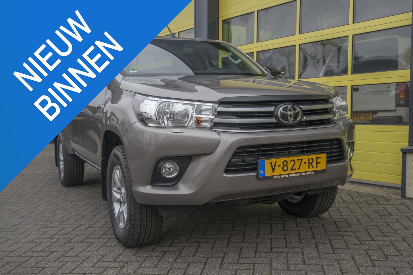 Toyota HiLux - 2.4 D-4D-F Xtra Cab Professional Navi - AutoWereld.nl