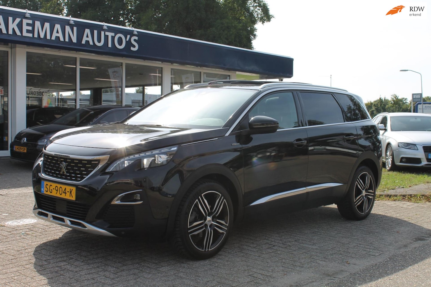 Peugeot 5008 - 1.2 PureTech Blue Lease GT-Line Huurkoop Inruil Service Garantie Apk ! - AutoWereld.nl