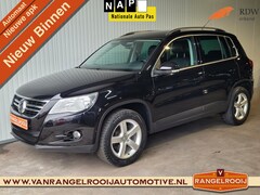 Volkswagen Tiguan - 2.0 TSI 4Motion, trekhaak, leer, clima, cruise