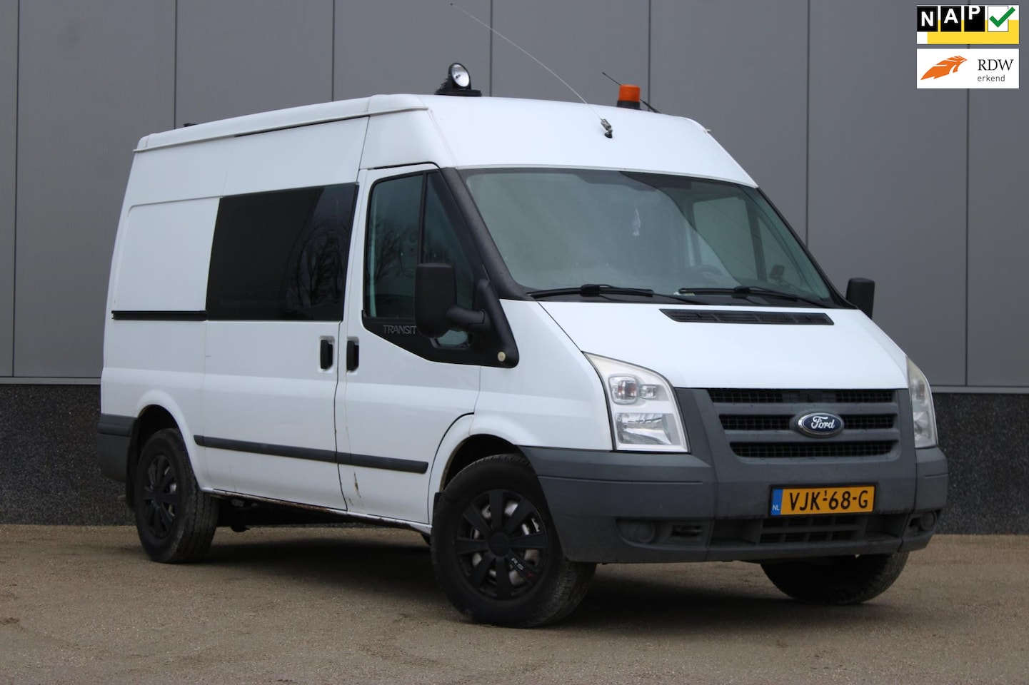 Ford Transit - 330M 2.2 TDCI HD Airco L2H2 Omvormer! - AutoWereld.nl