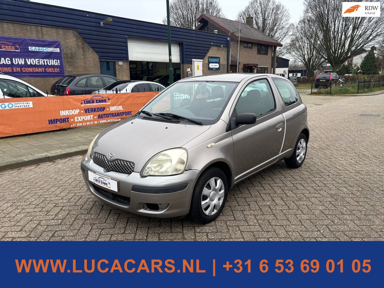 Toyota Yaris - 1.0 VVT-i Idols 1.0 VVT-i Idols AIRCO - AutoWereld.nl