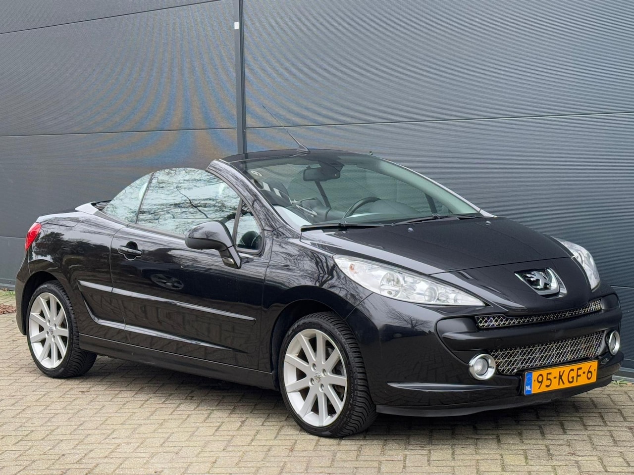 Peugeot 207 CC - 1.6 VTi Roland Garros LEER CLIMA PDC - AutoWereld.nl