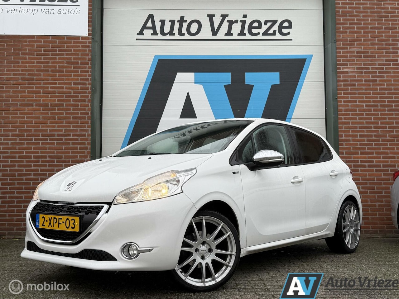 Peugeot 208 - 1.2 VTi Style Nwe Riem, Goed onderhouden - AutoWereld.nl