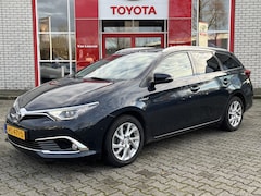 Toyota Auris Touring Sports - 1.8 HYBRID LEASE PRO PANODAK NAVI TREKHAAK KEYLESS PARKSENSOREN STOELVERW