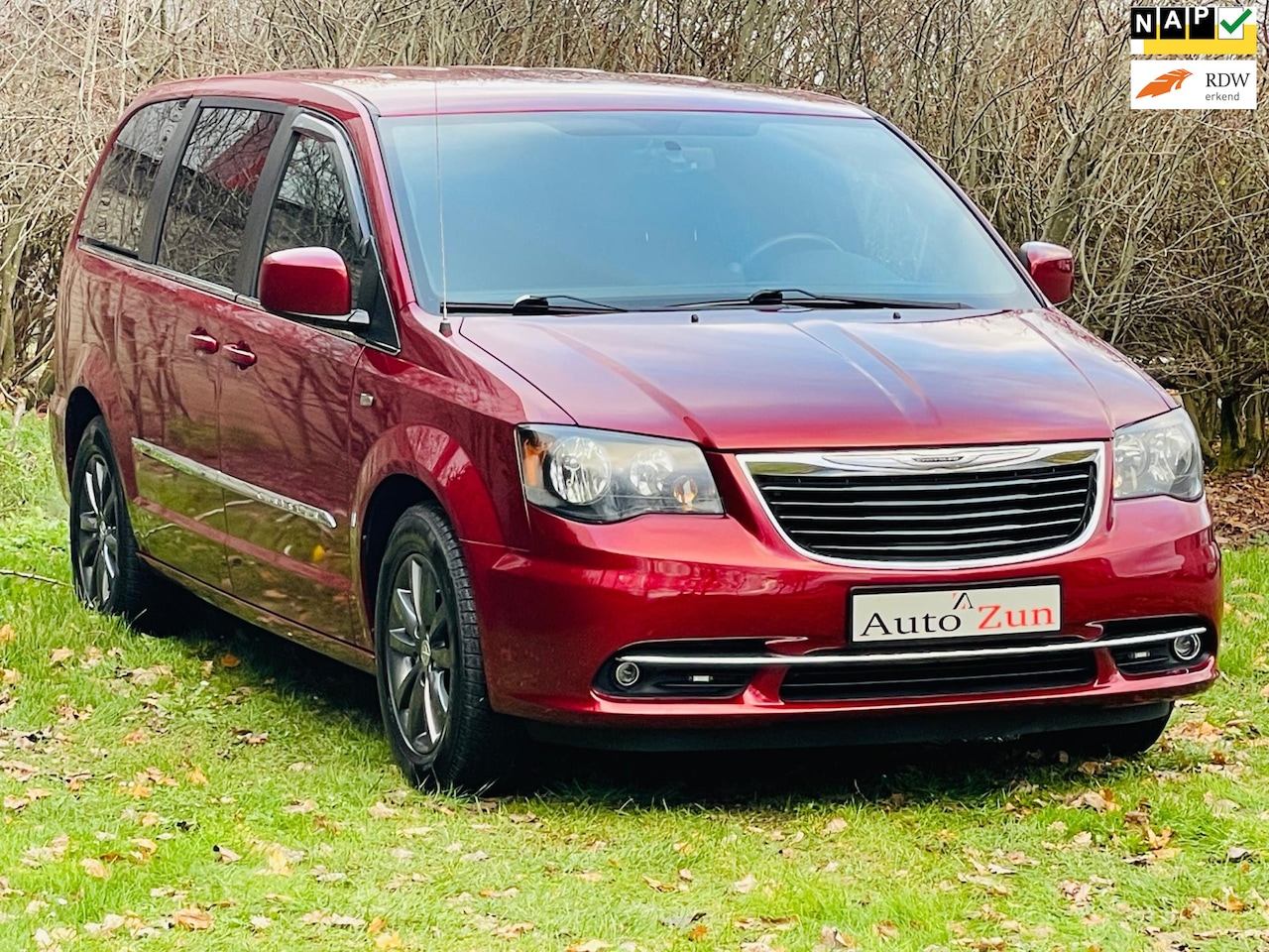 Chrysler Grand Voyager - S/Sport Black Edition 3.6 V6 Stow&Go/Limited/3XTV/DVD - AutoWereld.nl