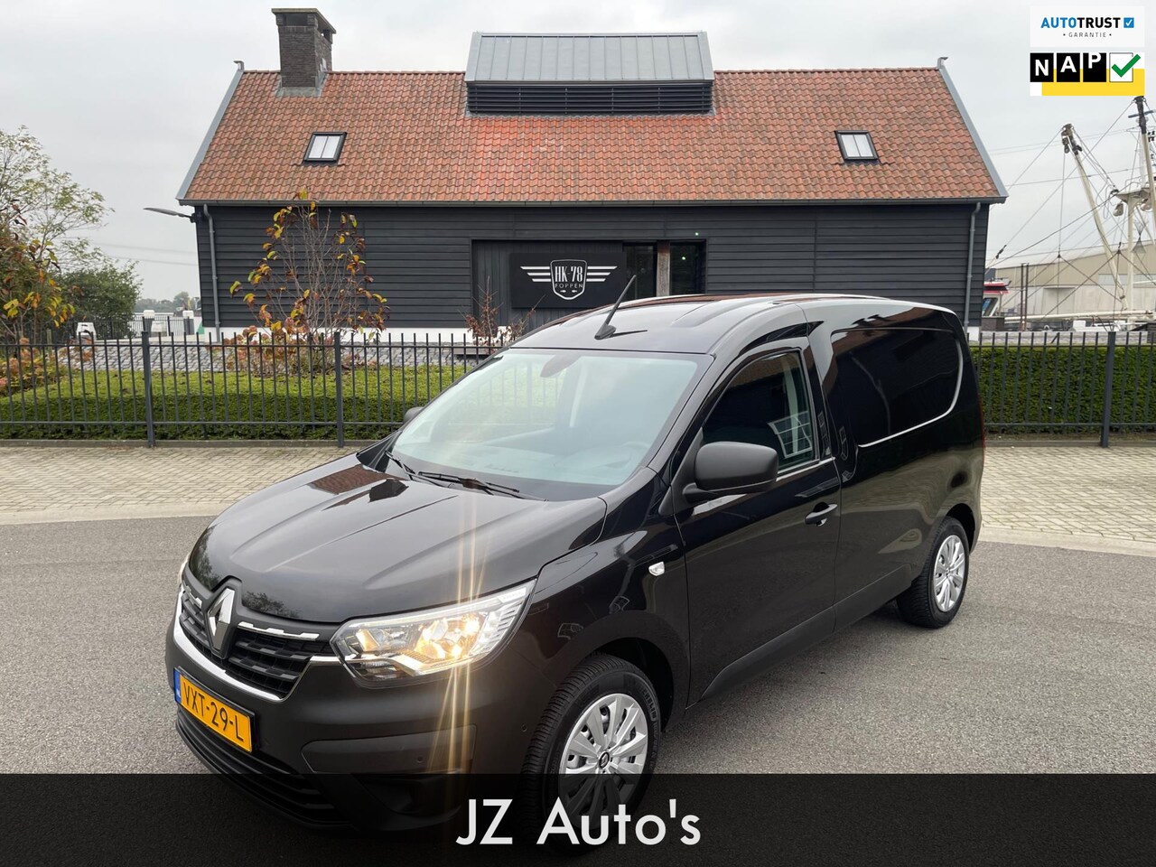 Renault Express - 1.5 dCi 75 Comfort Airco/ecc Camera Navigatie Deels/Leer Trekhaak - AutoWereld.nl