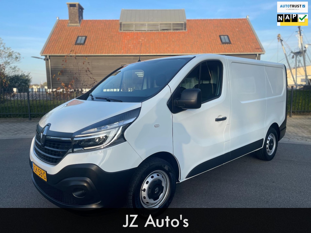 Renault Trafic - 2.0 dCi 1L1H1 Comfort 146Pk Automaat Led-Verlichting Navigatie Pdc - AutoWereld.nl