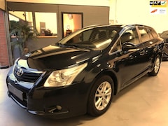 Toyota Avensis - 1.6 132pk/CRUISE/NAVI/CAMERA/USB