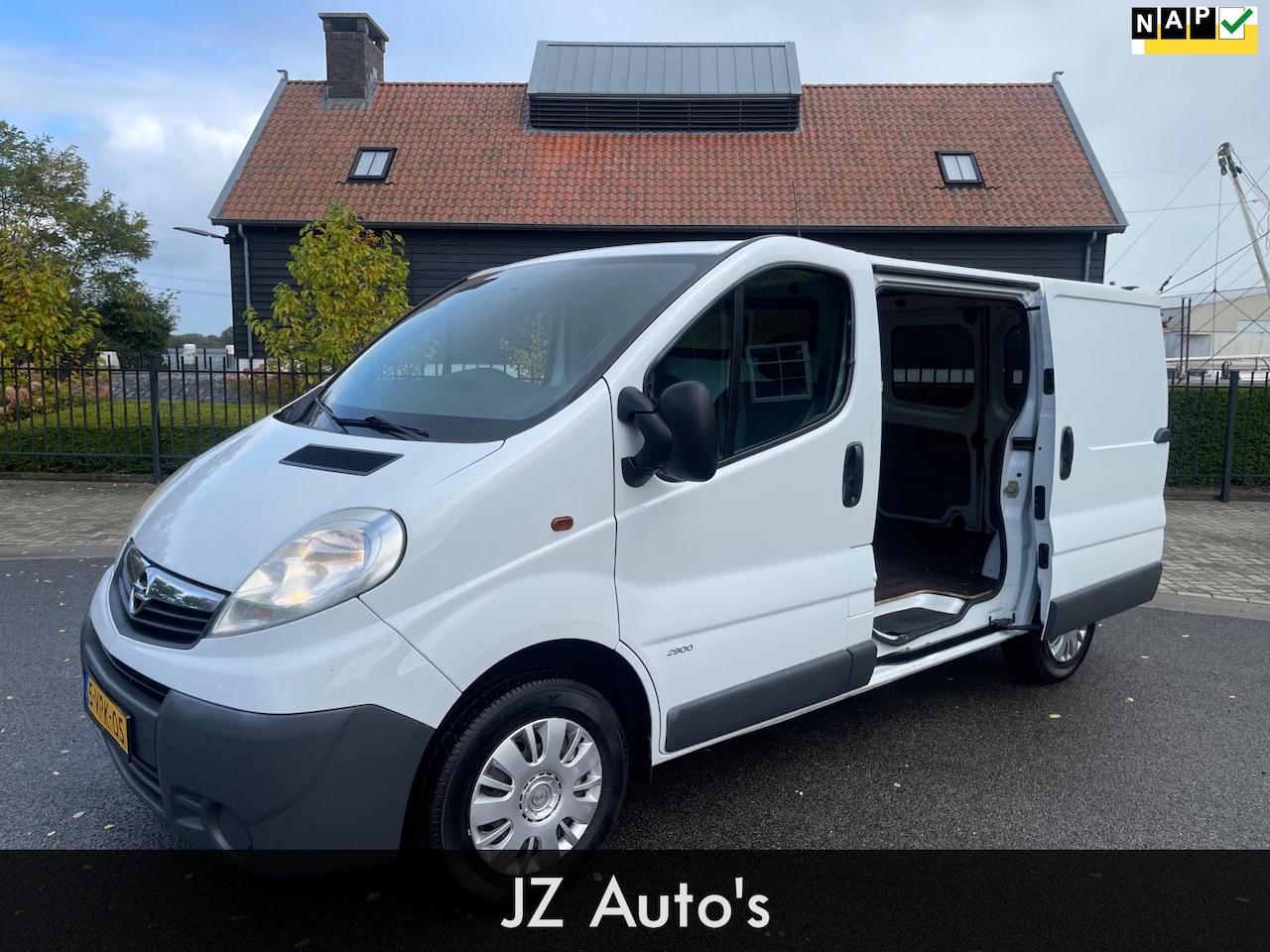 Opel Vivaro - 2.0 CDTI L1H1 2X SCHUIFDEUR AIRCO AUTOMAAT CR CONTR NAVIGATIE - AutoWereld.nl