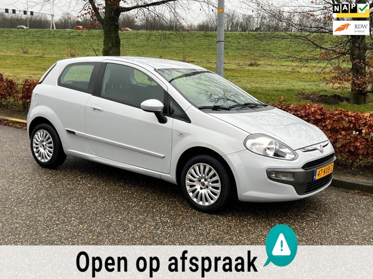 Fiat Punto Evo - 1.4 Dynamic Automaat Rijklaar incl Apk!! - AutoWereld.nl