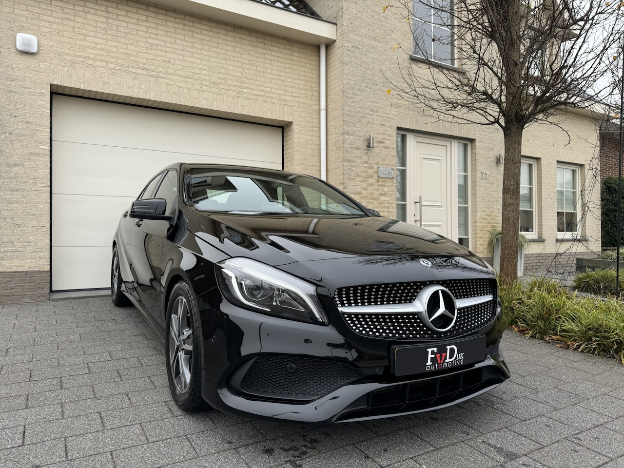 Mercedes-Benz A-klasse - 160 AMG Sport Edition Navi SportLeder Xenon/Led Camera Pdc - AutoWereld.nl