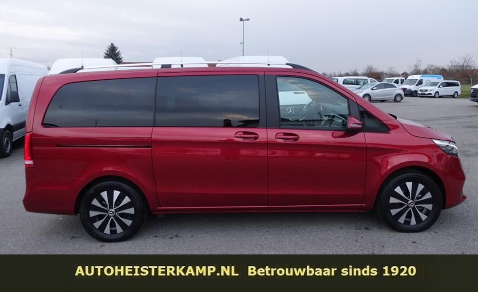 Mercedes-Benz EQV - 300 L2 Avantgarde 90 kWh 55.539 incl BTW 6-zitter Leder Stoelkoeling EL. Schuifdeuren LED - AutoWereld.nl