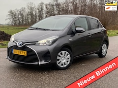 Toyota Yaris - 1.5 Hybrid Aspiration AUTOMAAT 5DRS CAMERA NAVI 83.000KM NAP GOED ONDERHOUDEN