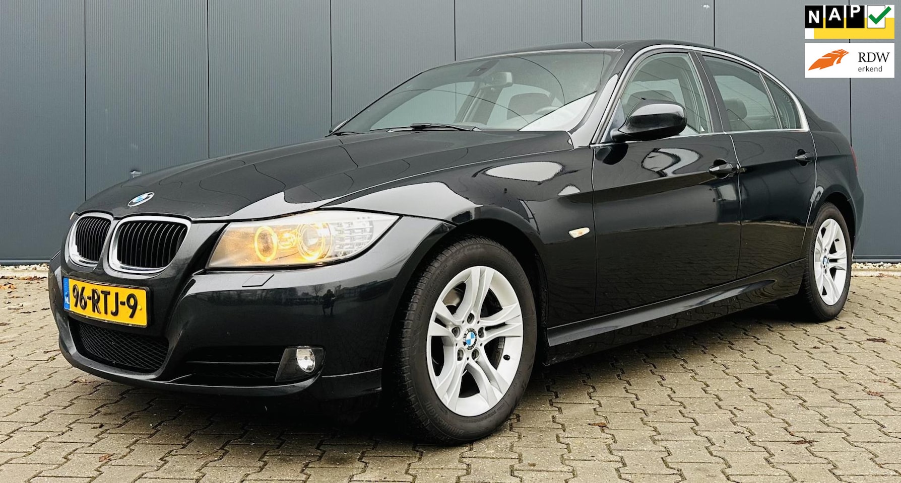 BMW 3-serie - 318i Corporate Lease Luxury Line Airco Cruise Navi Automaat - AutoWereld.nl