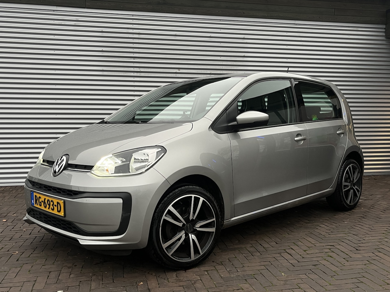 Volkswagen Up! - 1.0 BMT up! beats 1.0 BMT up! beats - AutoWereld.nl