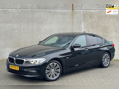 BMW 5-serie - 520i Sport 184pk AUT 2018 Zwart XENON|NAP