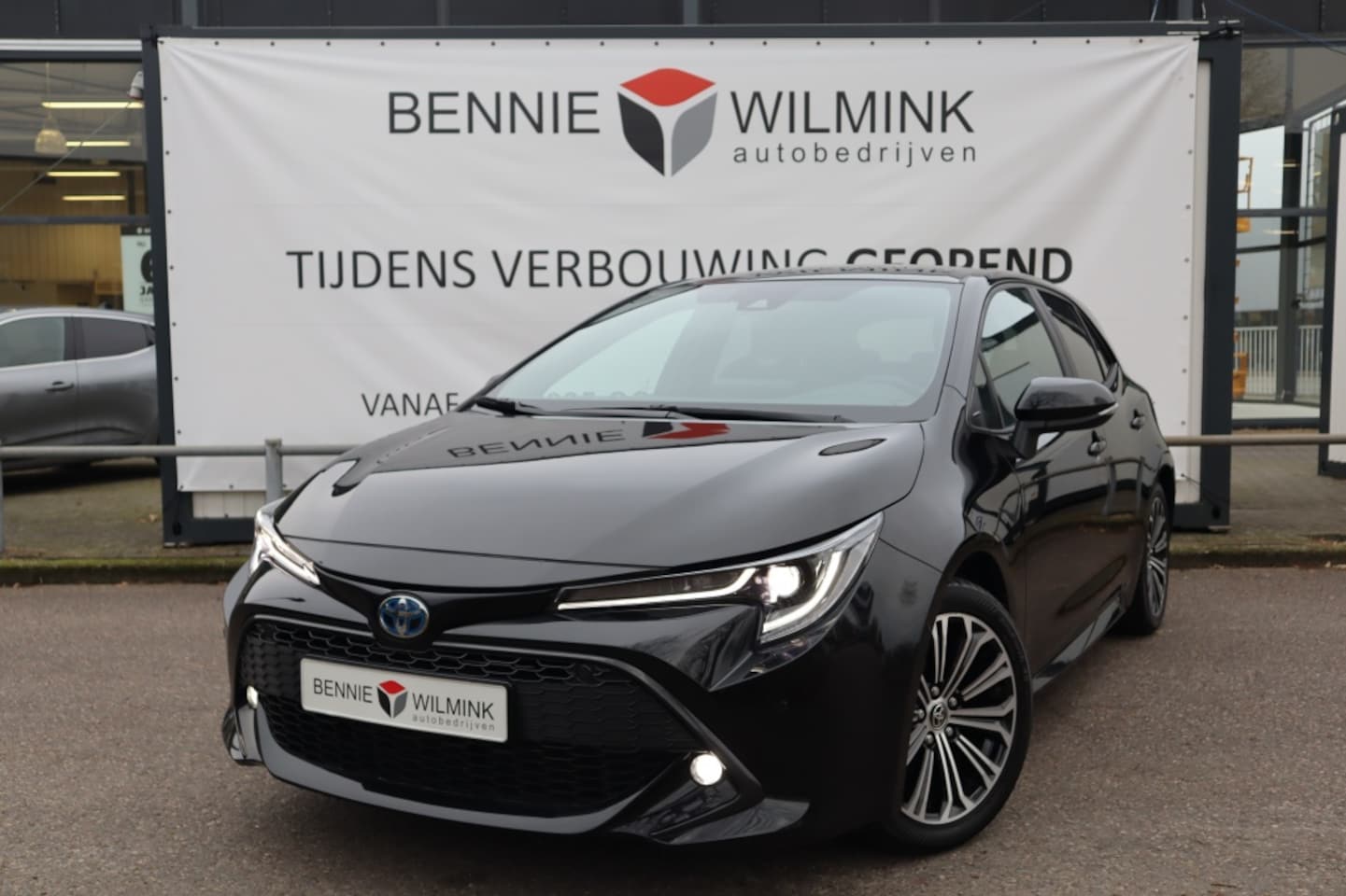 Toyota Corolla - 1.8 Hybrid Style Blindspot/Stuur/Stoelverwarming/PDC - AutoWereld.nl