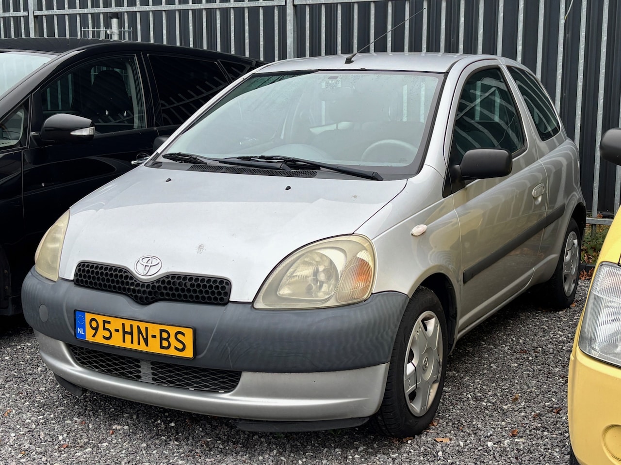 Toyota Yaris - 1.0-16V VVT-i Terra APK VERLOPEN!! Meeneemprijs!! - AutoWereld.nl