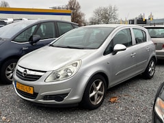 Opel Corsa - 1.4-16V Business Lak schade | APK verlopen | Koppakking lek?? |