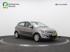 Hyundai i20 - 1.2i i-Deal | Carplay | Airco |