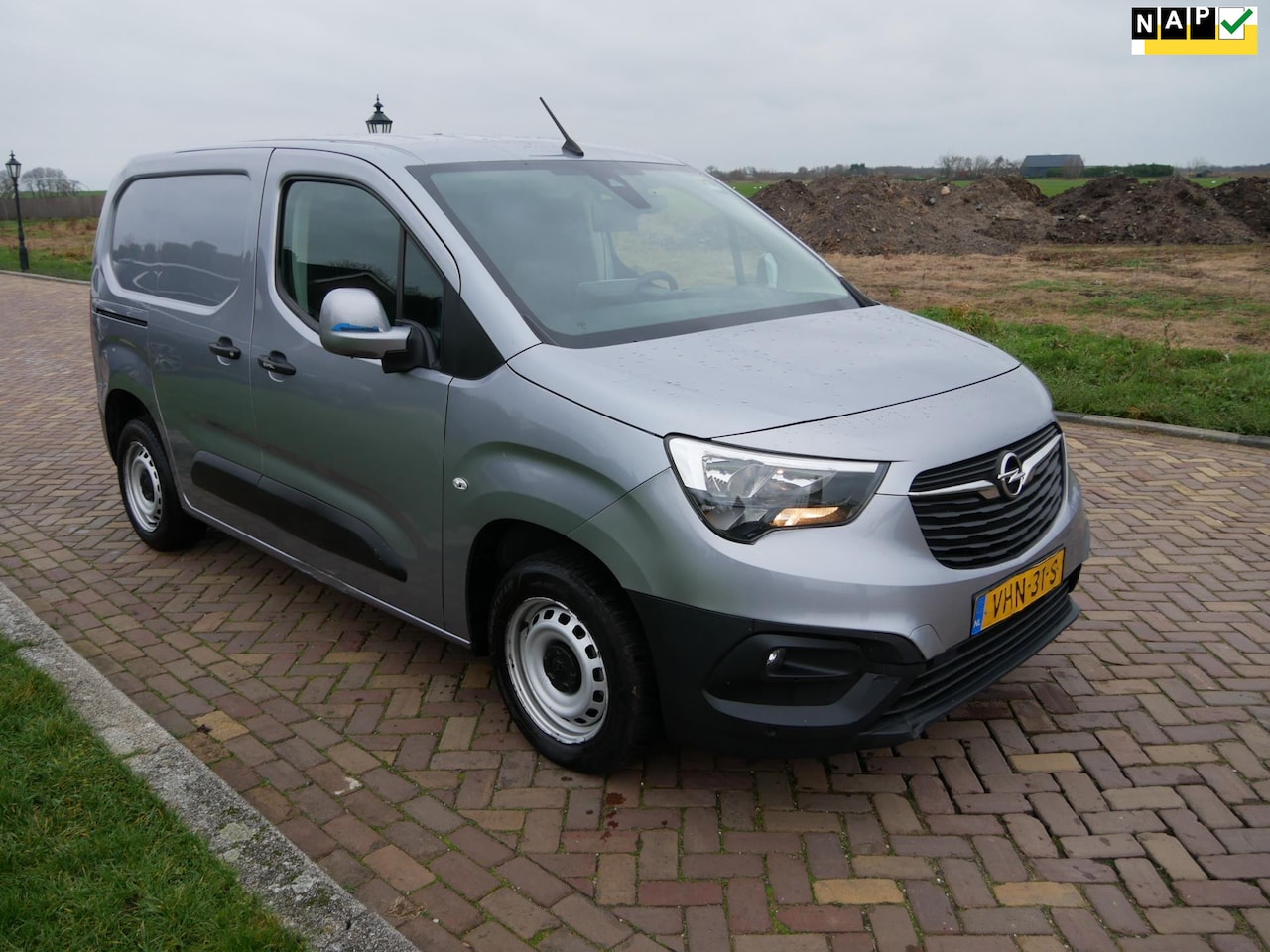 Opel Combo - 1.5D L1H1 Edition 75kW AC NAVI - AutoWereld.nl