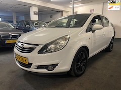 Opel Corsa - 1.2-16V Cosmo/Airco/Navi/Mp3/Apk nieuw