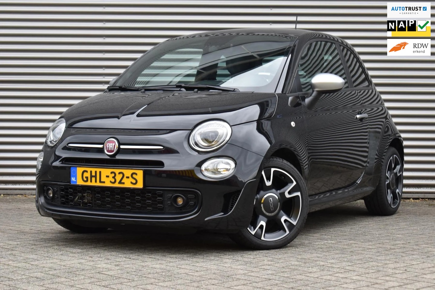 Fiat 500 - 0.9 TwinAir Turbo Rockstar 0.9 TwinAir Turbo Rockstar, Airco, Ecc, Cruise, Navi. - AutoWereld.nl