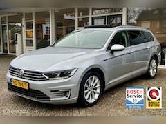 Volkswagen Passat Variant - 1.4 TSI GTE Highline Alcantara, Pano, ACC, LM