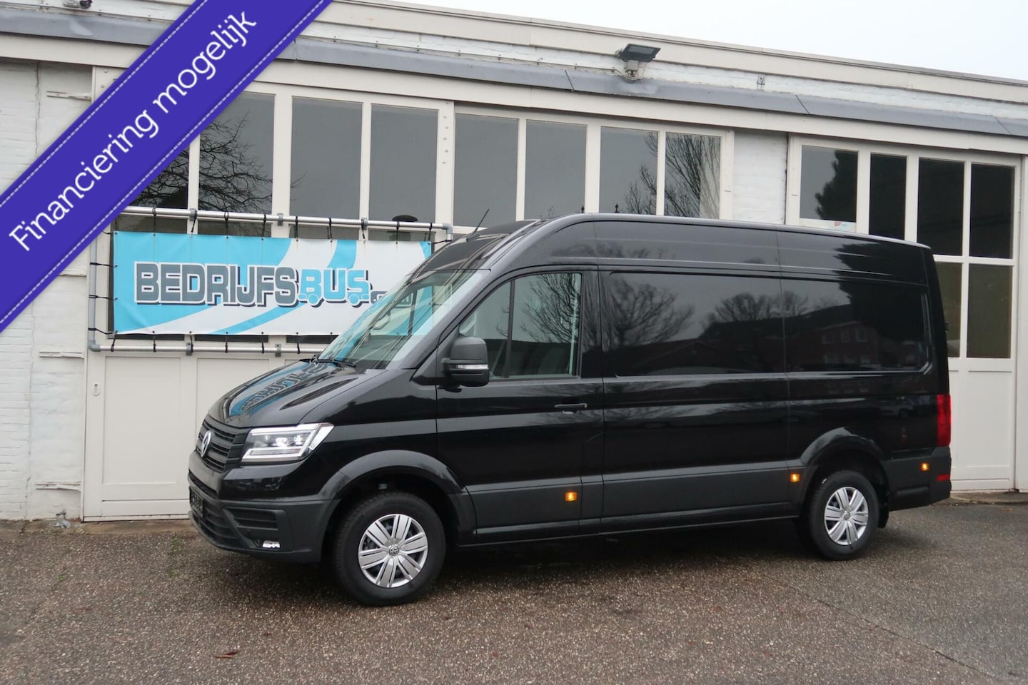 Volkswagen Crafter - 35 177PK L3H3 Aut|ACC|Camera|LED - AutoWereld.nl