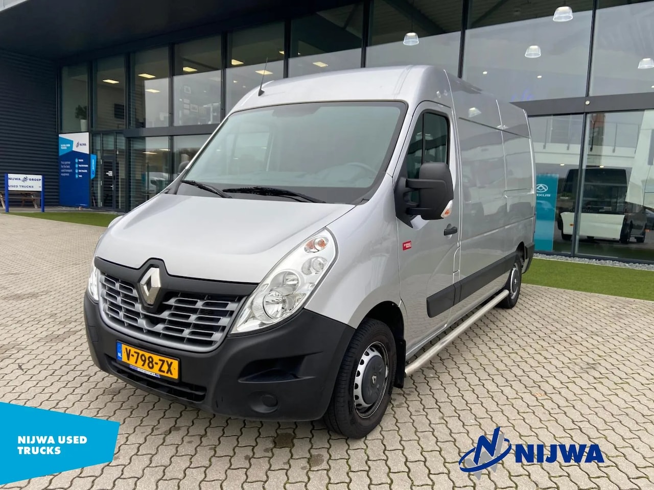 Renault Master - 146 L2H2 3.5T trekgewicht - AutoWereld.nl