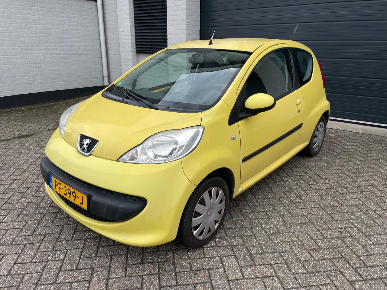 Peugeot 107 - 1.0-12V XR 1.0-12V XR - AutoWereld.nl