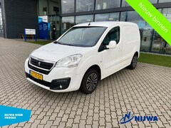 Peugeot Partner - Parkeersensoren + Navigatie