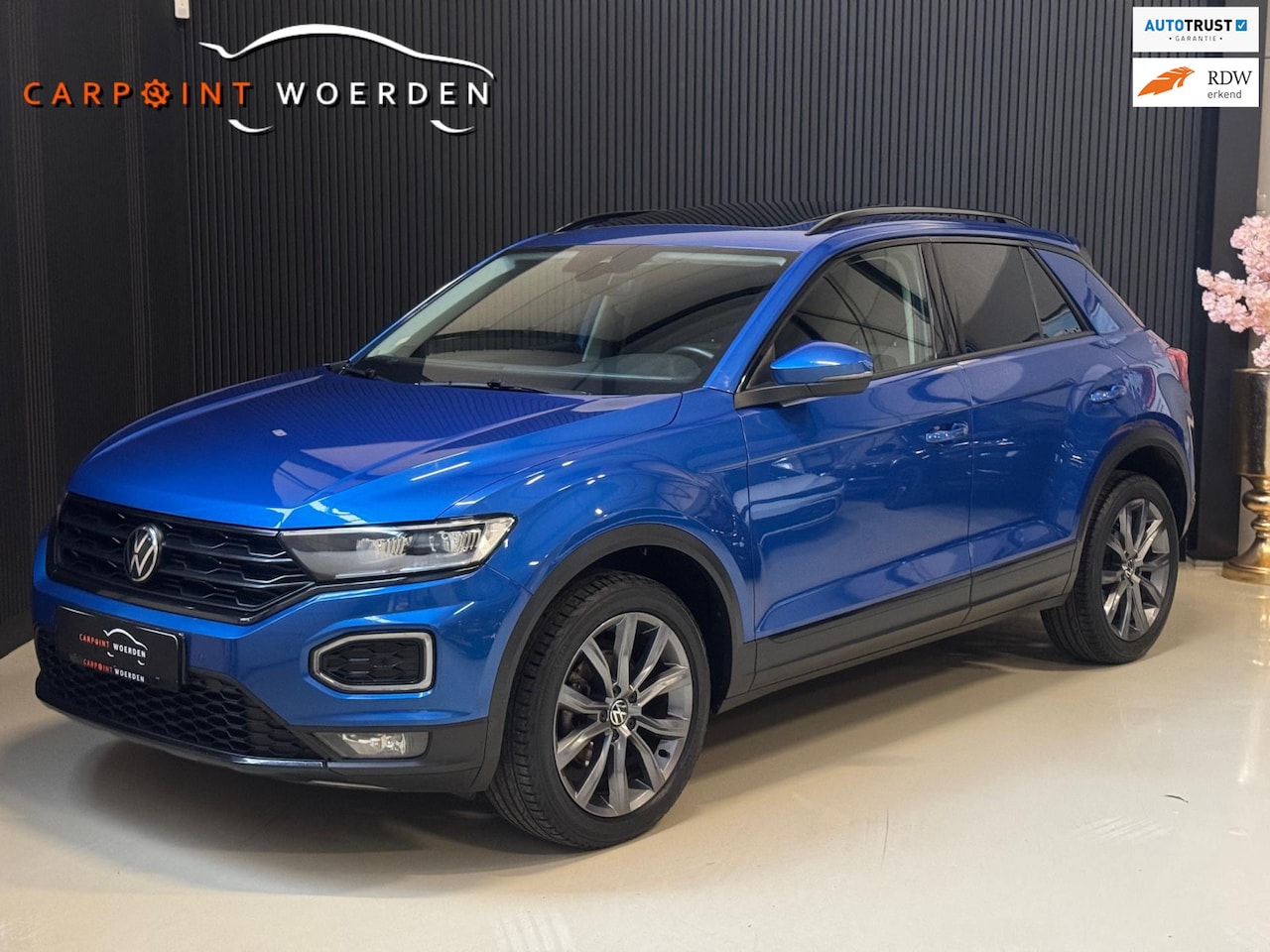 Volkswagen T-Roc - 1.5 TSI Sport PANO | VIRTUAL | CAMERA | LED - AutoWereld.nl