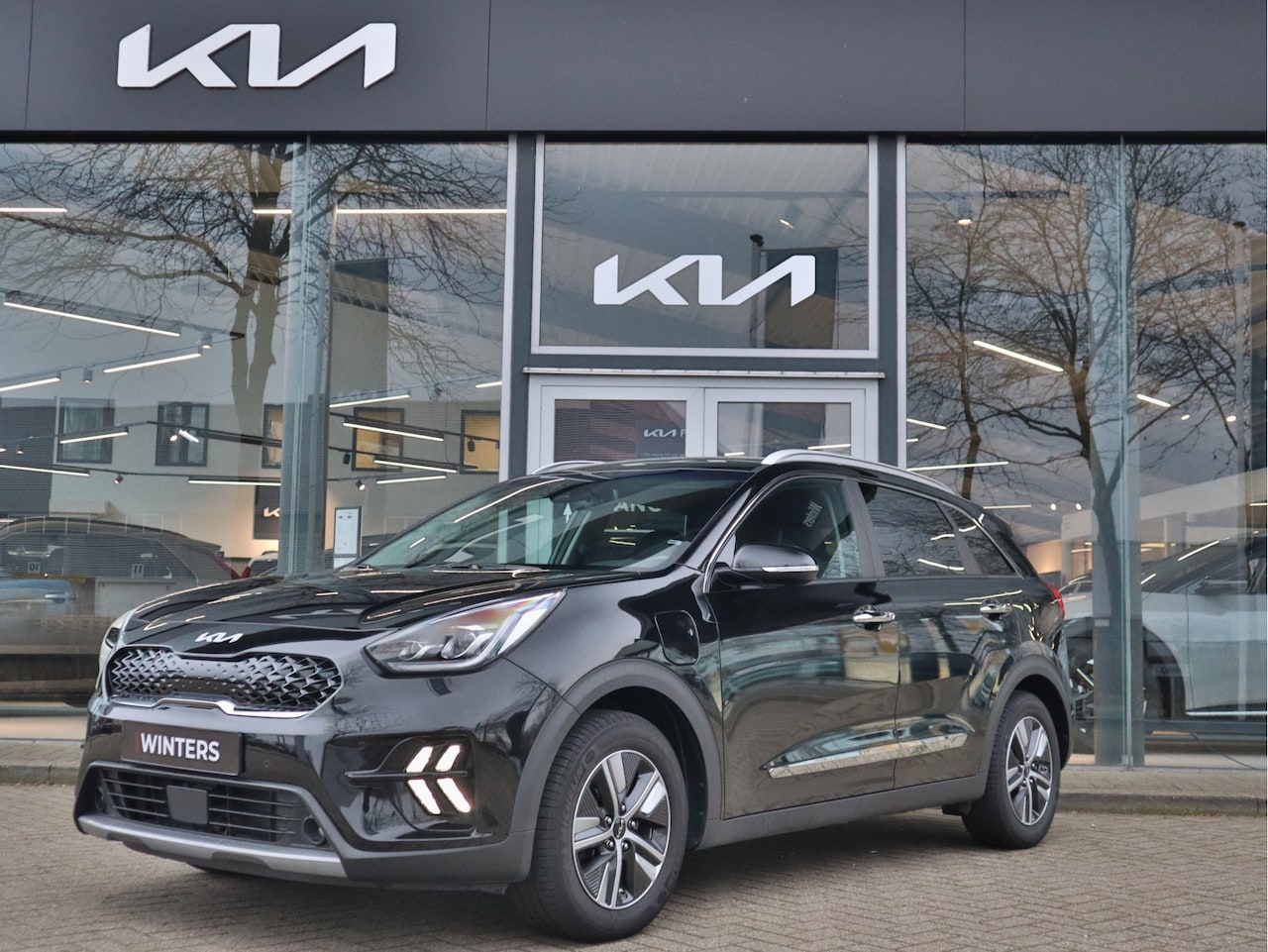 Kia Niro - 1.6 GDi PHEV ExecutiveLine Leder+Navi+Stoelvent+verw.+CarPlay+Camara - AutoWereld.nl