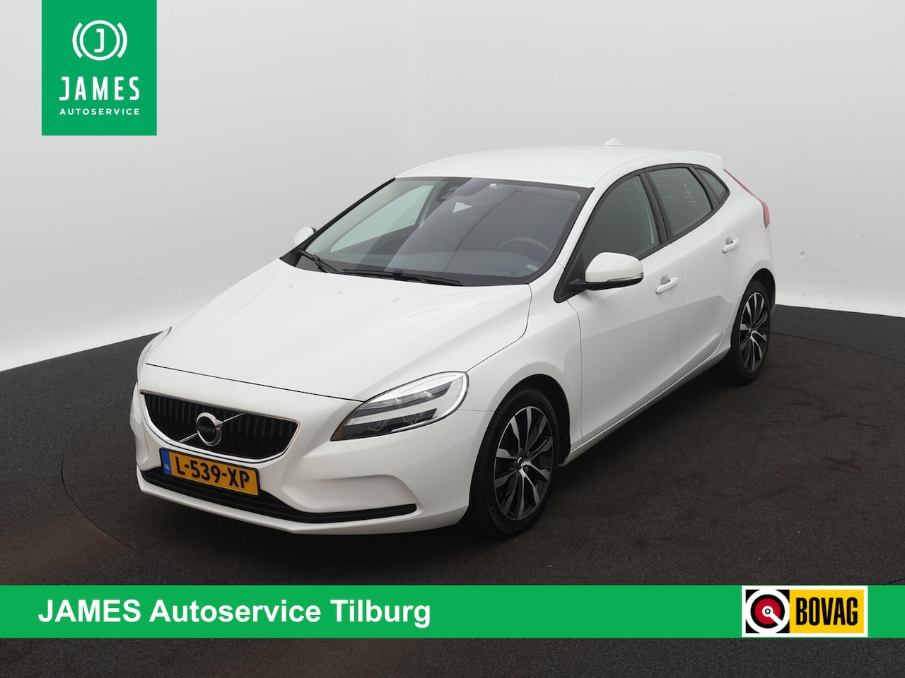 Volvo V40 - 2.0 T3 Momentum NAVI CRUISE WINTER-PACK - AutoWereld.nl