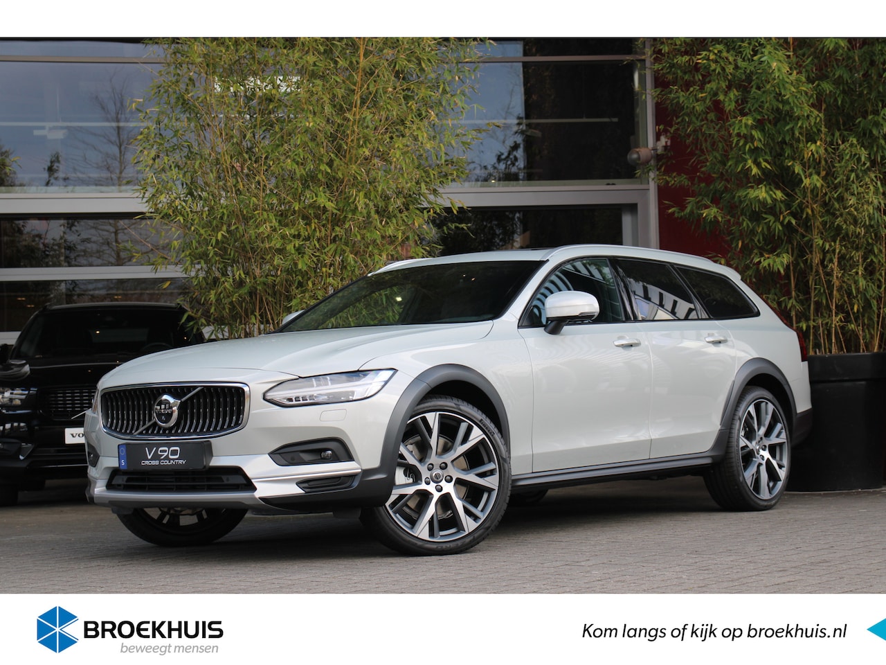 Volvo V90 Cross Country - B5 AWD Mild Hybrid 250pk Pro | Bowers&Wilkins | Schuifdak | Geïntegreerde kinderzitjes | P - AutoWereld.nl