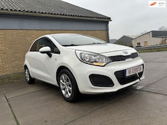 Kia Rio - 1.2 CVVT // Nieuwe Distributie // Airco // Nette Auto