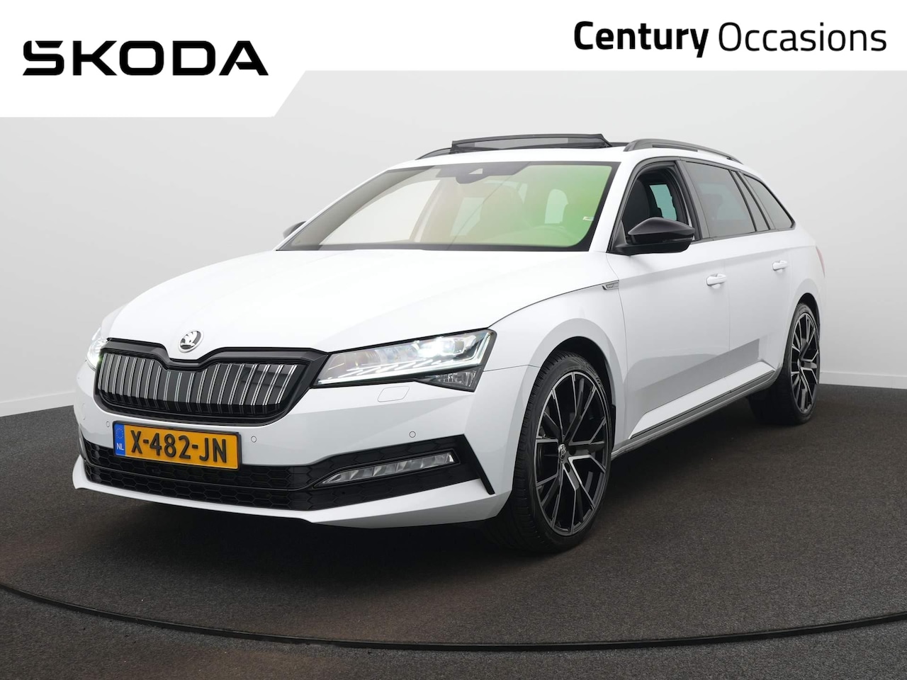 Skoda Superb Combi - 1.4 TSI iV Sportline Business / Stoel Geheugen / Side Assist / Verwarmbare Voorruit - AutoWereld.nl