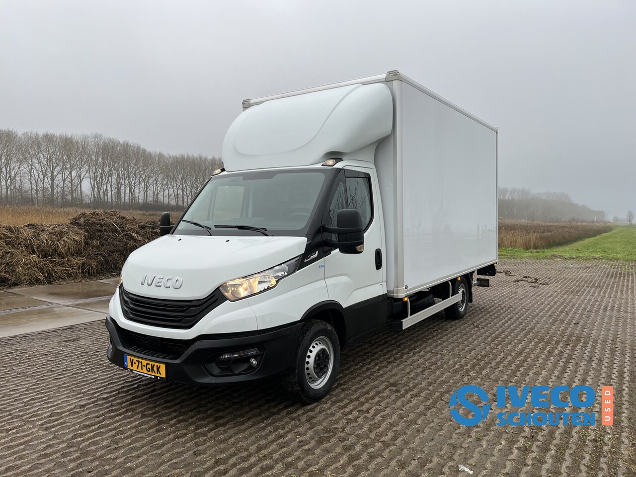 Iveco Daily - 35S16 | 2024 | 16K km | 3.0 | Hi-Matic | Dhollandia | - AutoWereld.nl