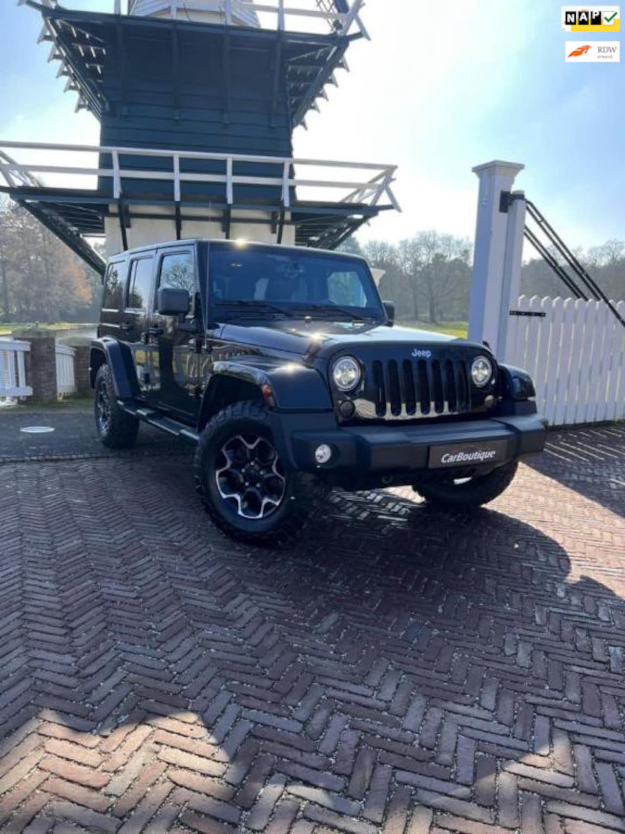 Jeep Wrangler Unlimited - 3.6 Sahara I Cruise Control I Leer I Rubicon Wielen I Led I - AutoWereld.nl