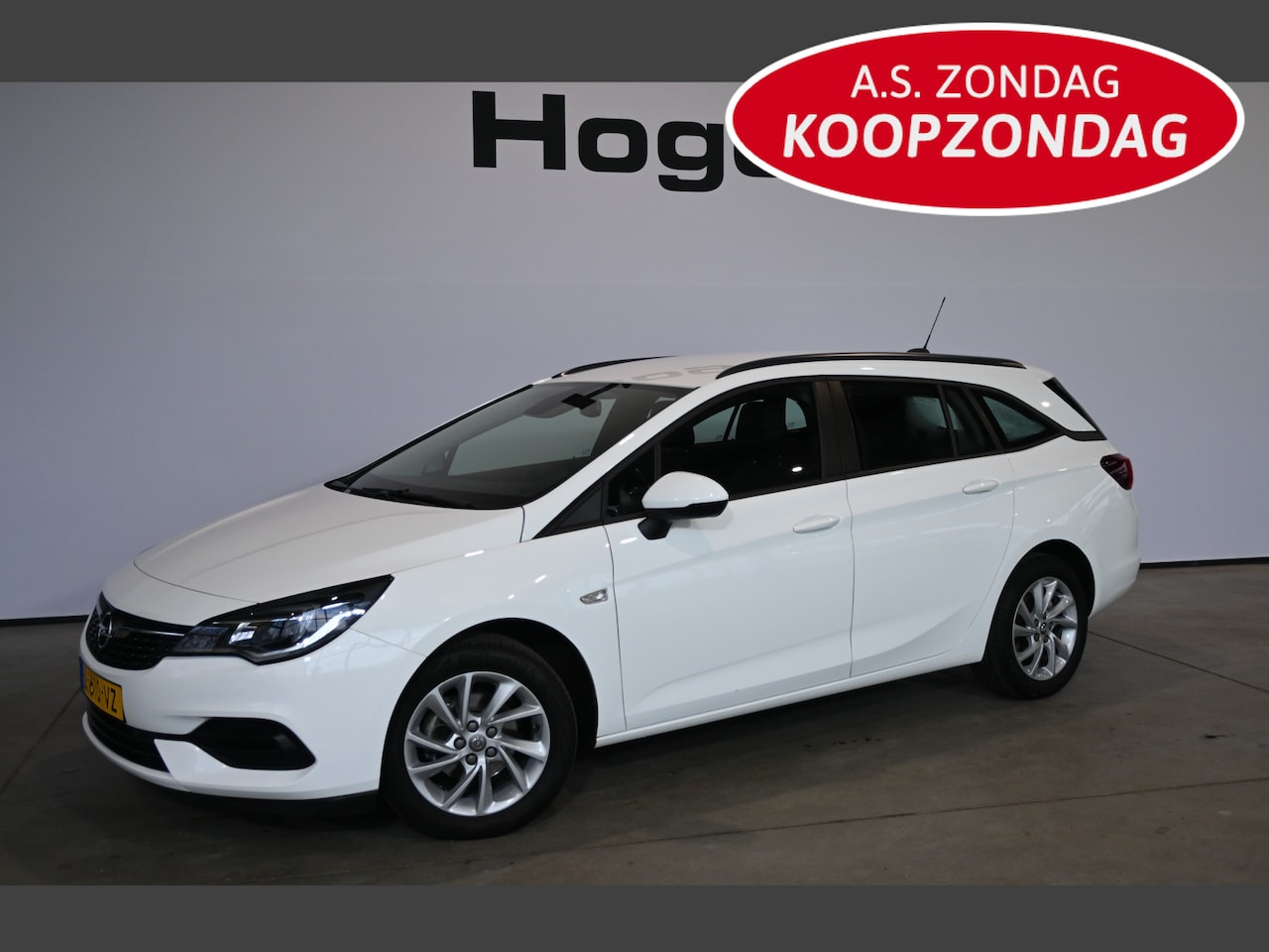 Opel Astra Sports Tourer - 1.2 Edition Ecc Navigatie Cruise Control Goed Onderhouden! Inruil Mogelijk! - AutoWereld.nl