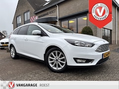 Ford Focus Wagon - 1.0 Turbo 125PK Titanium Navigatie / Alll-Seasons / Stoelverwarming