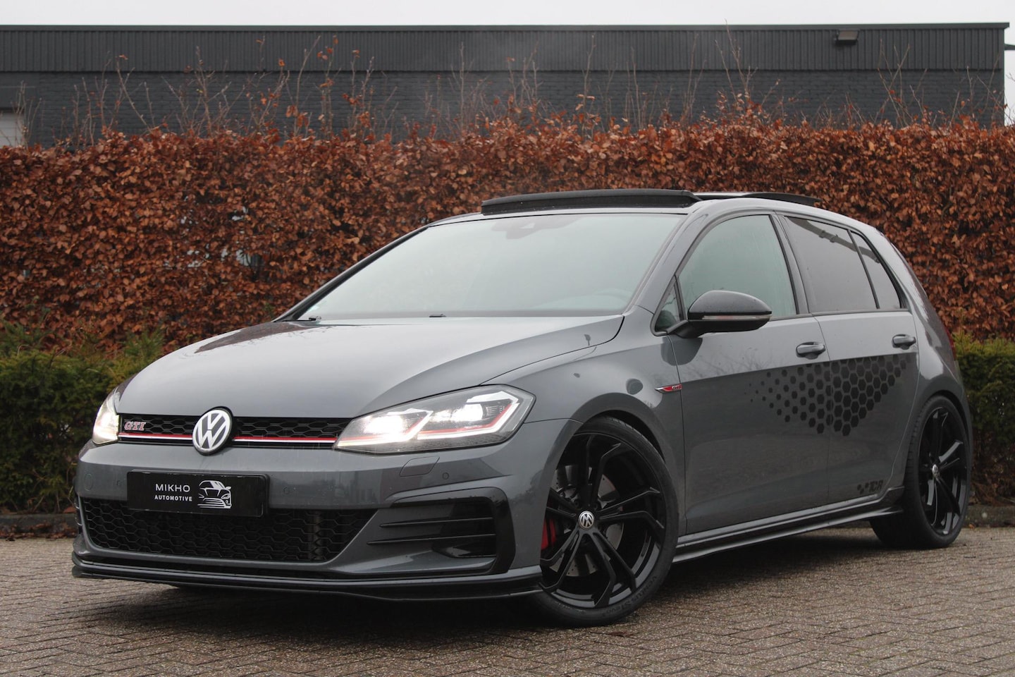 Volkswagen Golf - 2.0 TSI GTI TCR | Panoramadak | Virtual cockpit | Keyless | Adaptive cruise | Lane assist - AutoWereld.nl