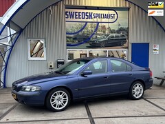 Volvo S60 - 2.4 140pk