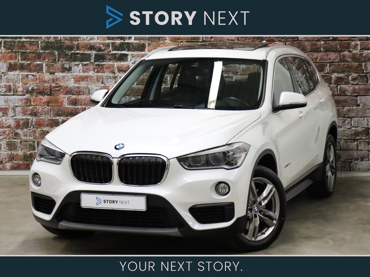 BMW X1 - sDrive20i High Executive Automaat / Panoramadak / Head-Up Display / Stoelverwarming / Park - AutoWereld.nl