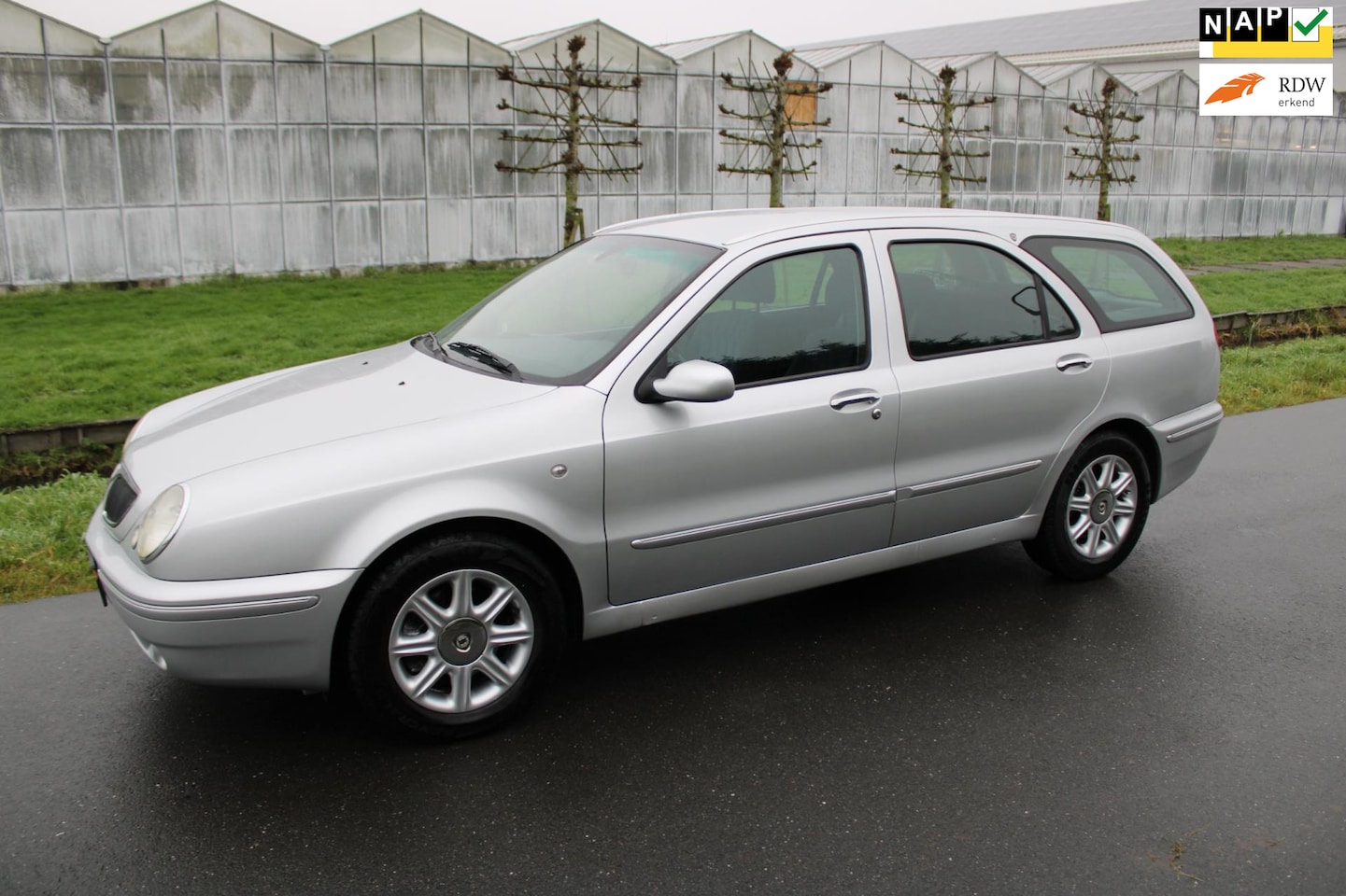 Lancia Lybra SW - 1.8-16V LX 1.8-16V LX - AutoWereld.nl