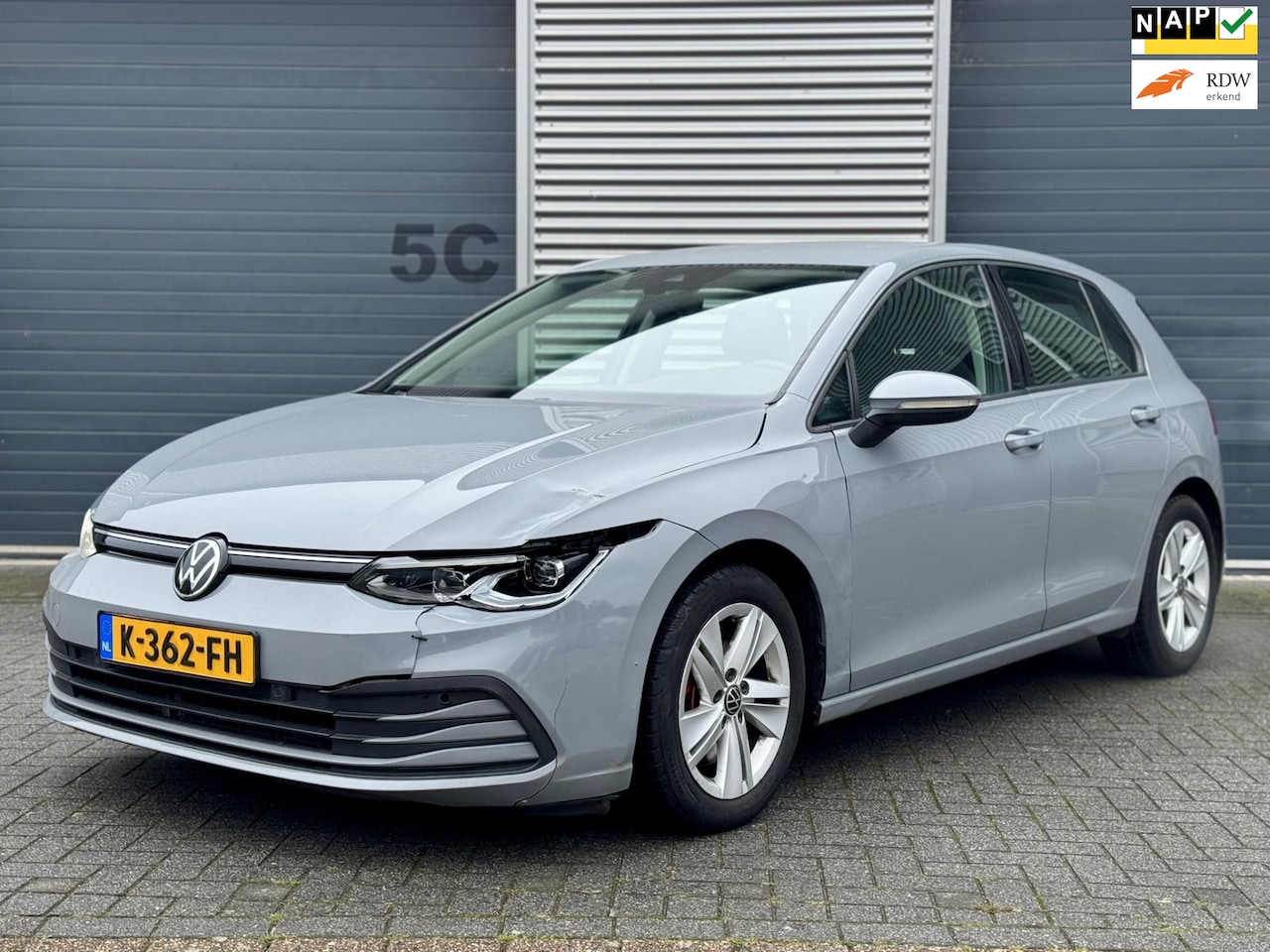 Volkswagen Golf - 2.0 TDI Golf Led/Sfeer/Navi Edition 2020 - AutoWereld.nl