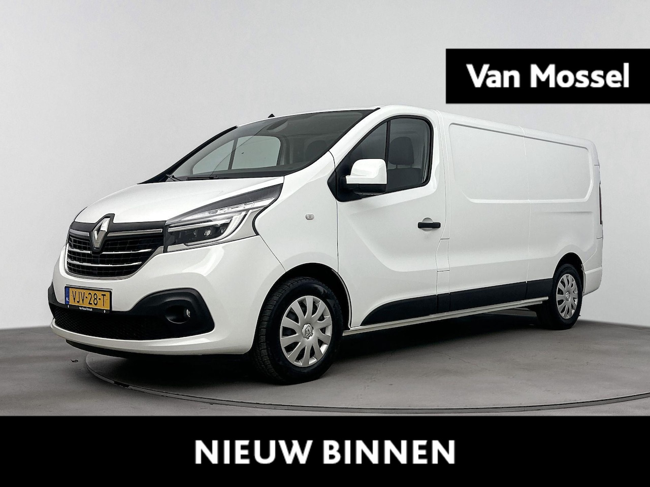 Renault Trafic - 2.0 dCi 120 T29 L2H1 Comfort | Trekhaak | Betimmering | - AutoWereld.nl