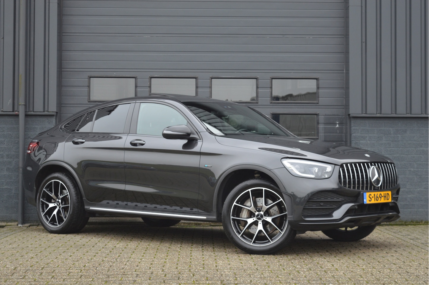 Mercedes-Benz GLC-klasse Coupé - 300e 4MATIC | AMG | ACC | SCHUIFDAK | TREKHAAK | - AutoWereld.nl