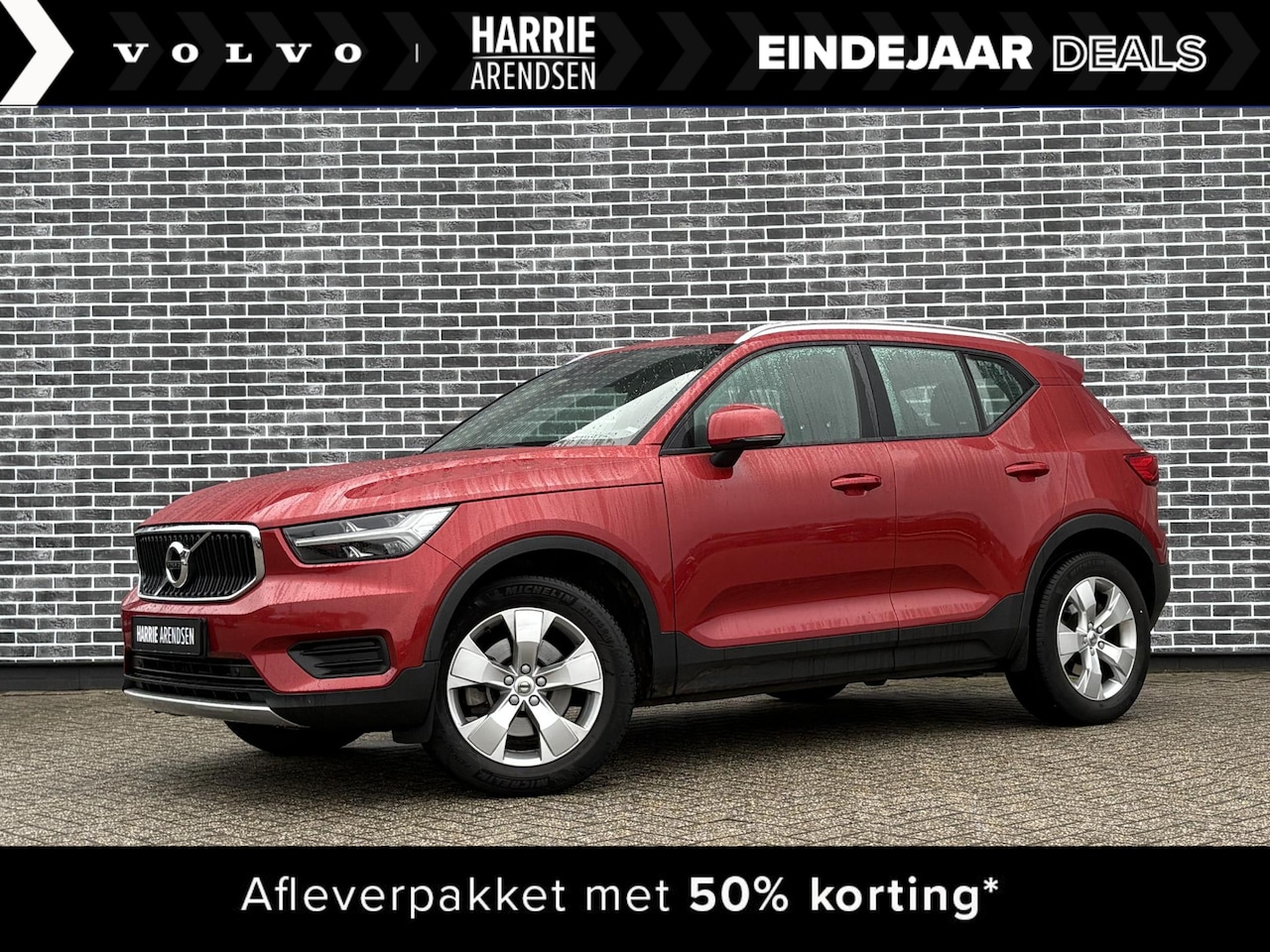 Volvo XC40 - 2.0 T4 Momentum | Trekhaak | Cruise Control | Achteruitrijcamera | Climate Control | - AutoWereld.nl